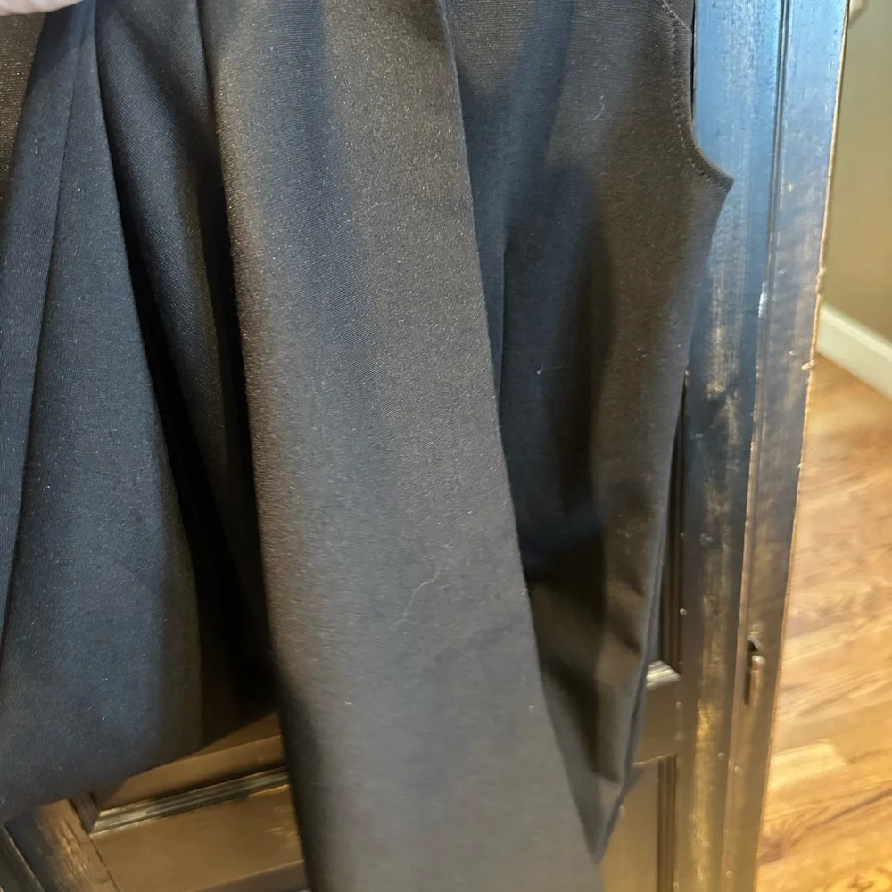 Banana Republic timeless black